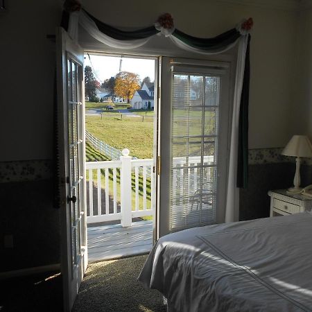West Ridge Bed & Breakfast Elizabethtown Exterior photo