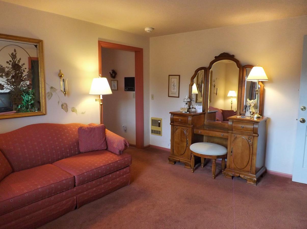 West Ridge Bed & Breakfast Elizabethtown Exterior photo